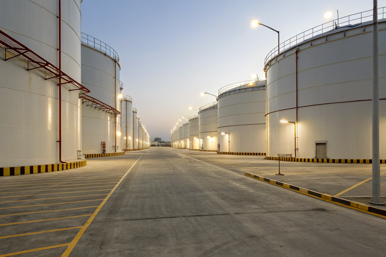 Tanks at a storage facility with fire-safe separation distances.